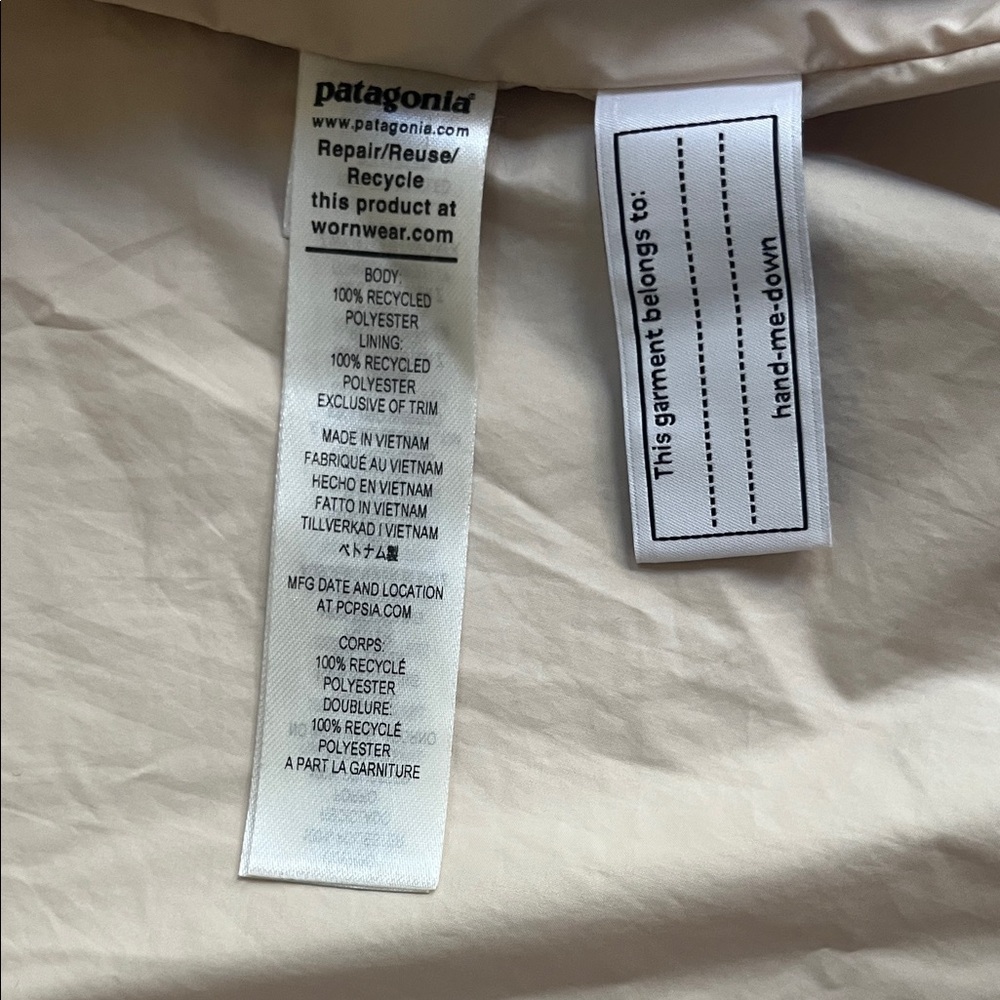 Patagonia Off-White Sherpa Fleece Jacket - Picture 6 of 7